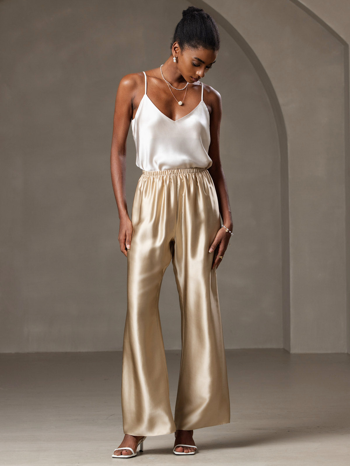 [Beige] SilkSilky-NL V-Hals Cami-Top 005