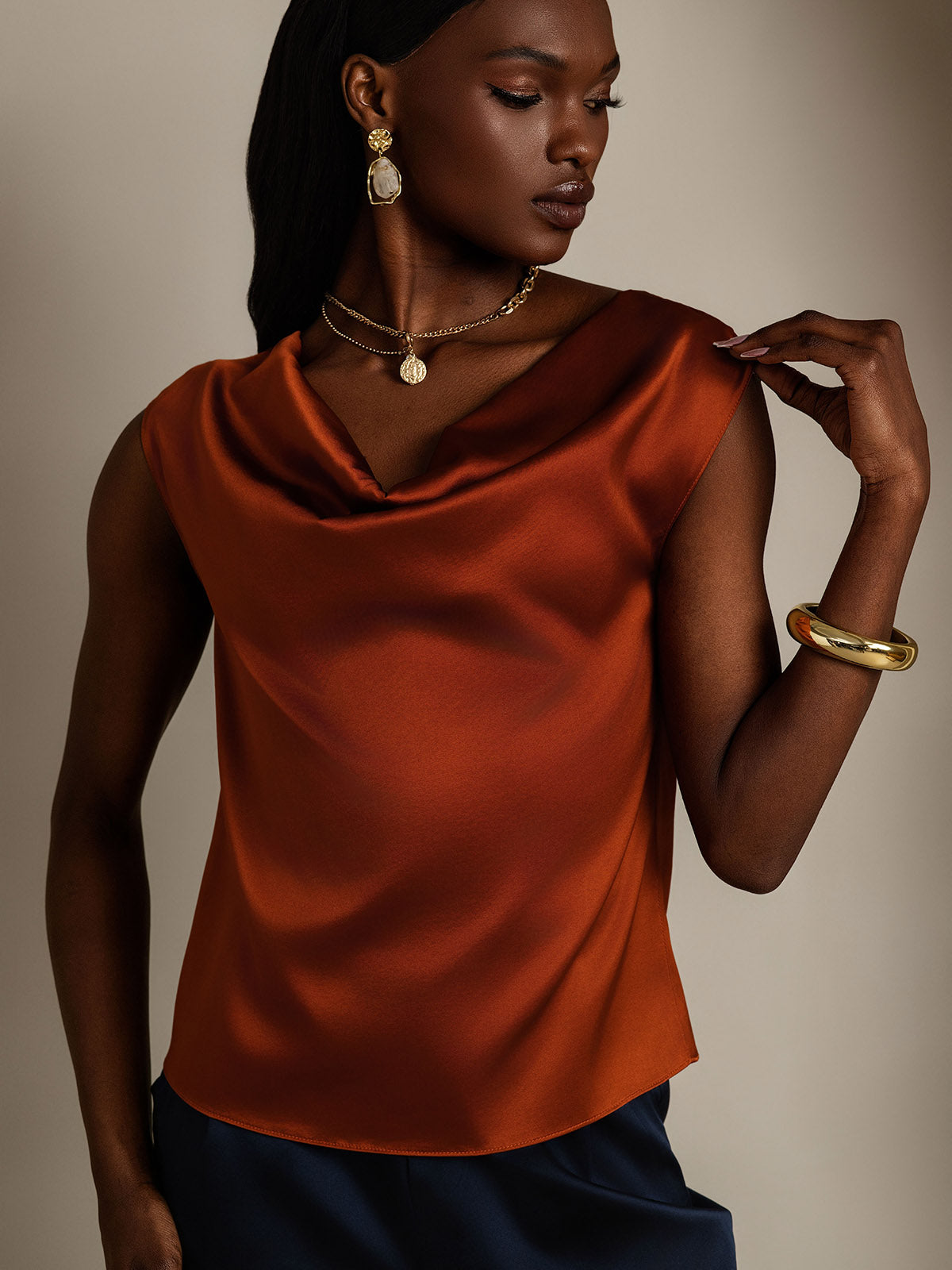 [Karamel] SilkSilky-NL 19Momme Zijde Mouwloos Cowl Hals Dames T-Shirt 005