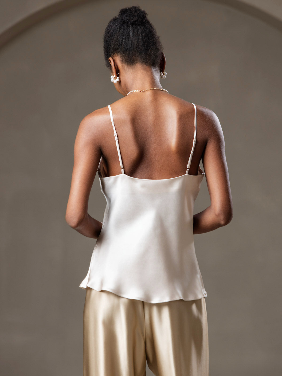 [Beige] SilkSilky-NL V-Hals Cami-Top 002
