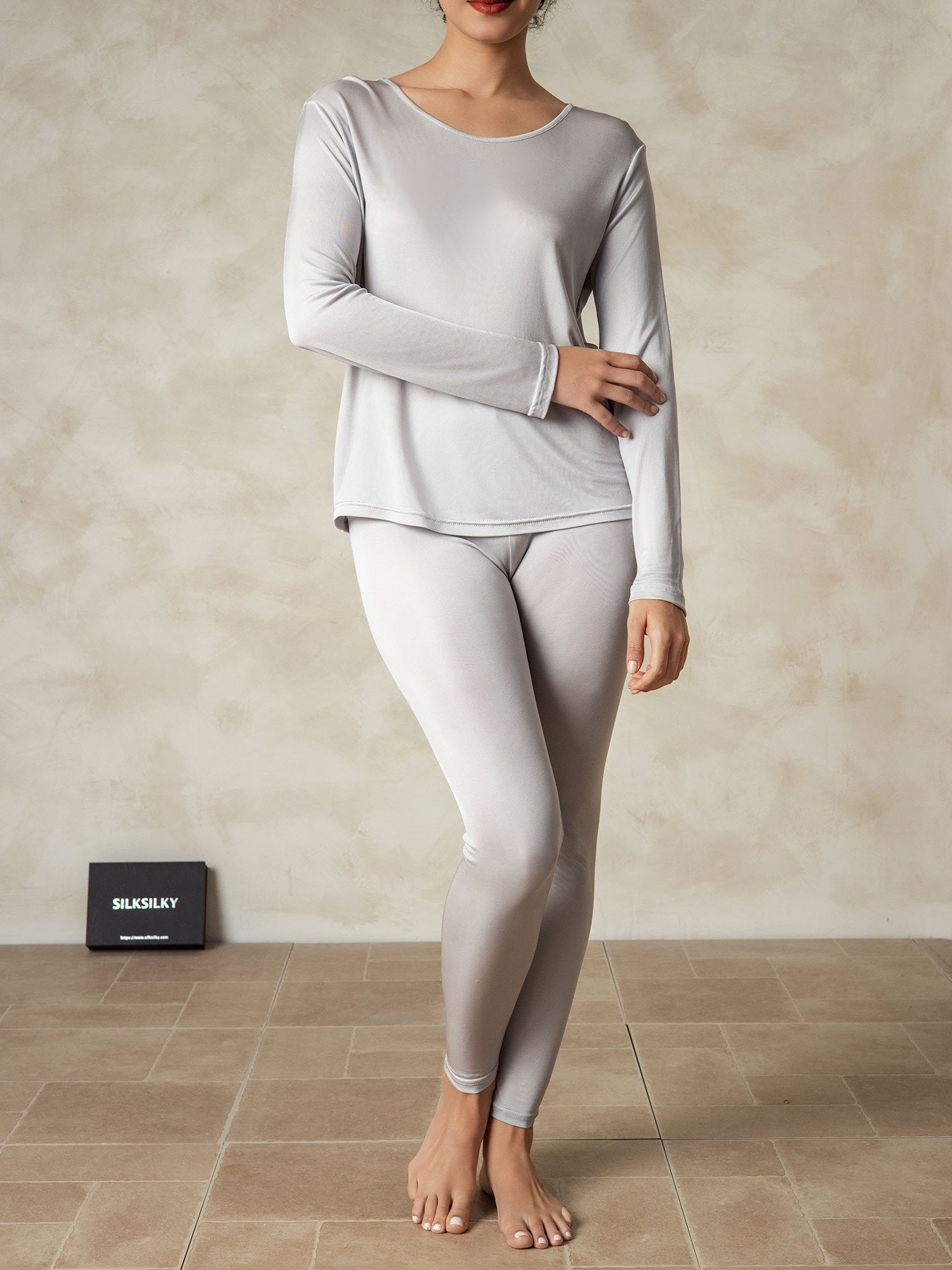 [Zilver] SilkSilky-NL Zijde Ronde Hals Dames Pyjama Set 003