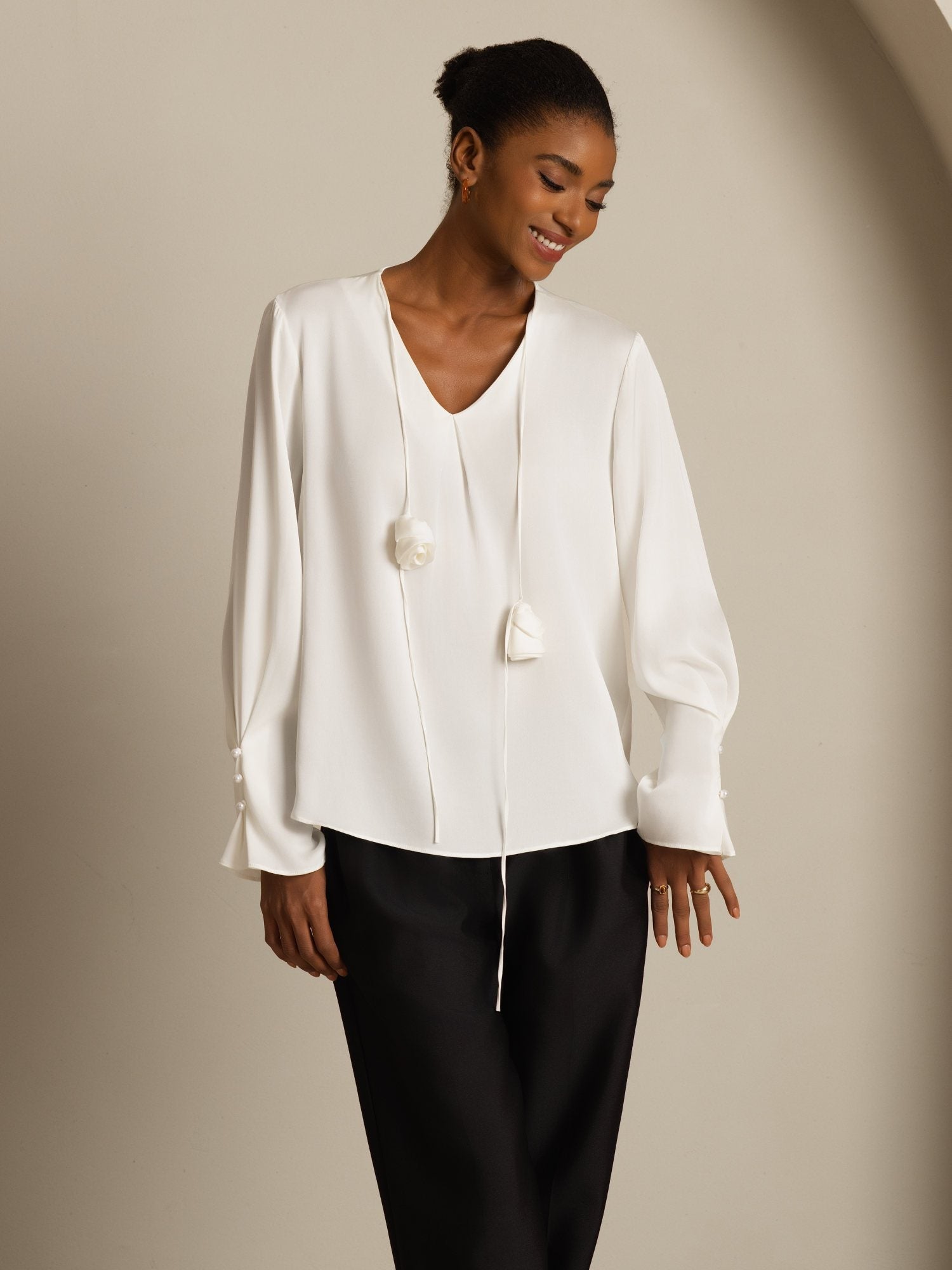 [Wit] SilkSilky-NL 19Momme Zijde Lange Mouw V Hals Blouse 005