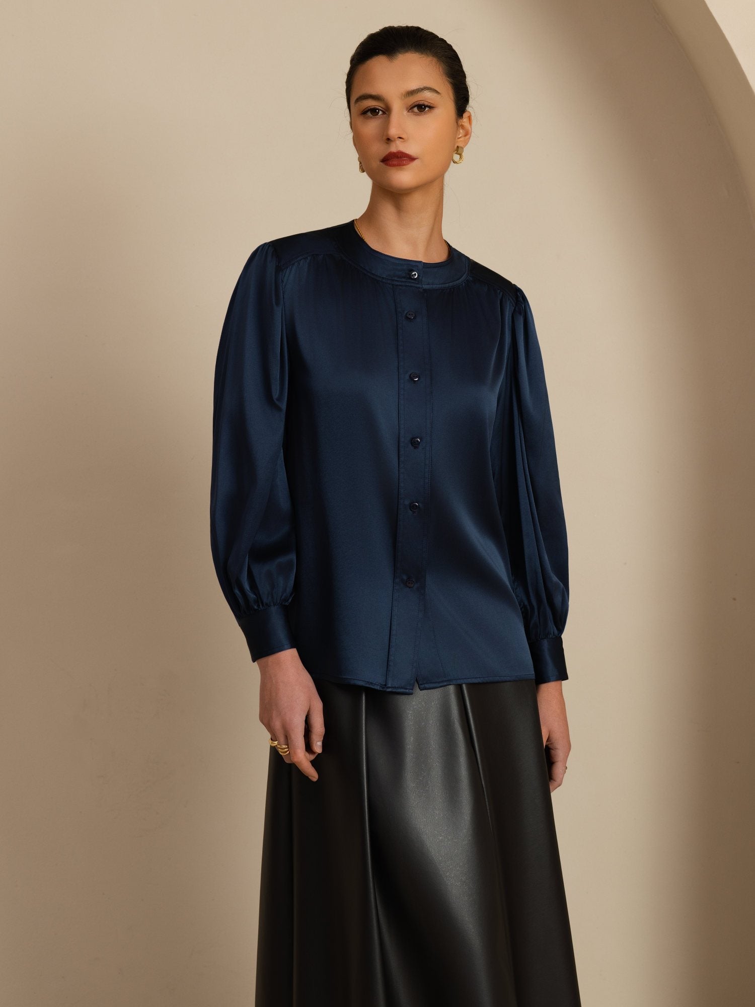 [Donkerblauw] SilkSilky-NL 19Momme Long Sleeve Round Neck Blouse 003