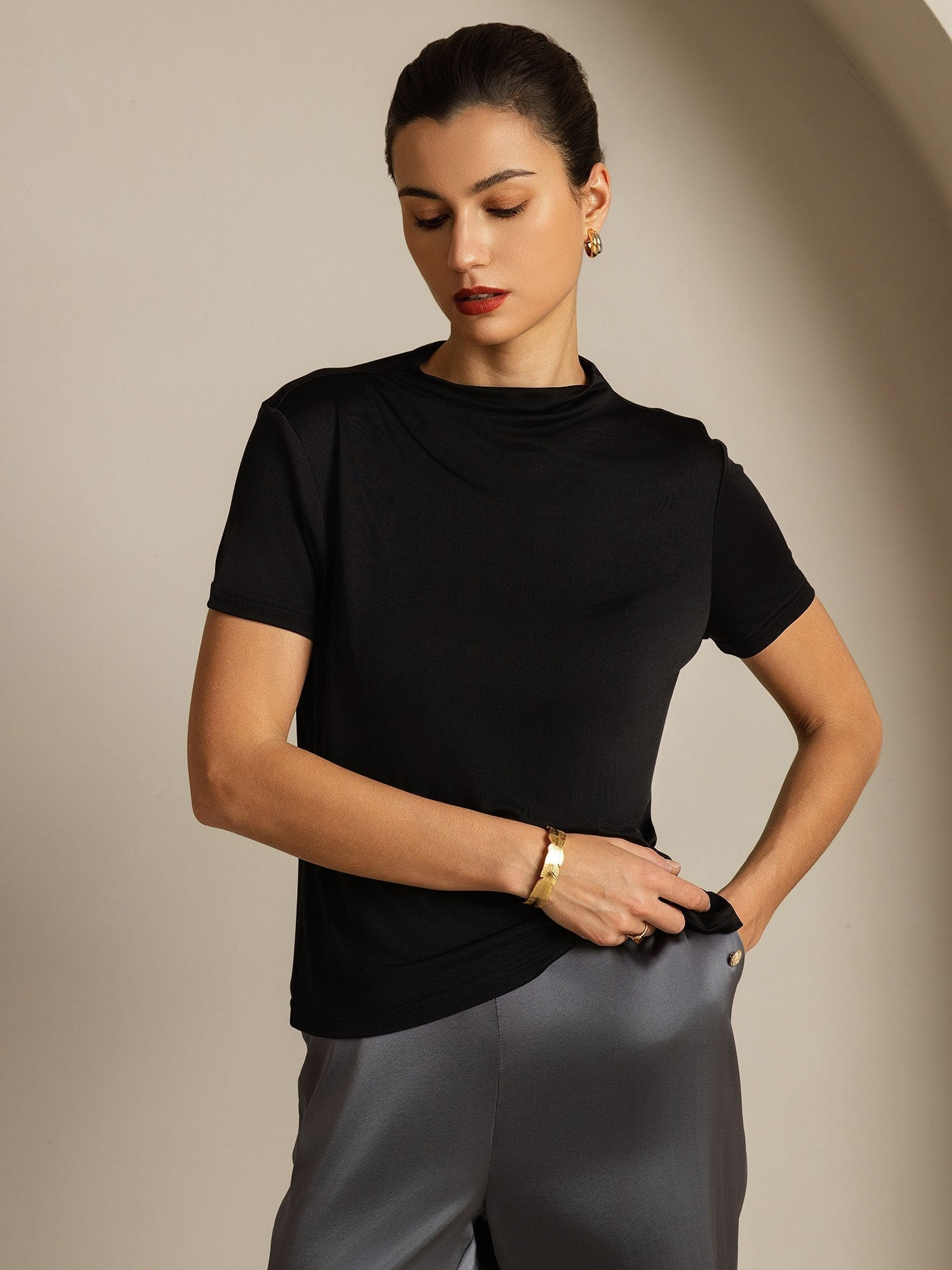 [Zwart] SilkSilky-NL Korte Mouw Col Montant Dames T-Shirt 006