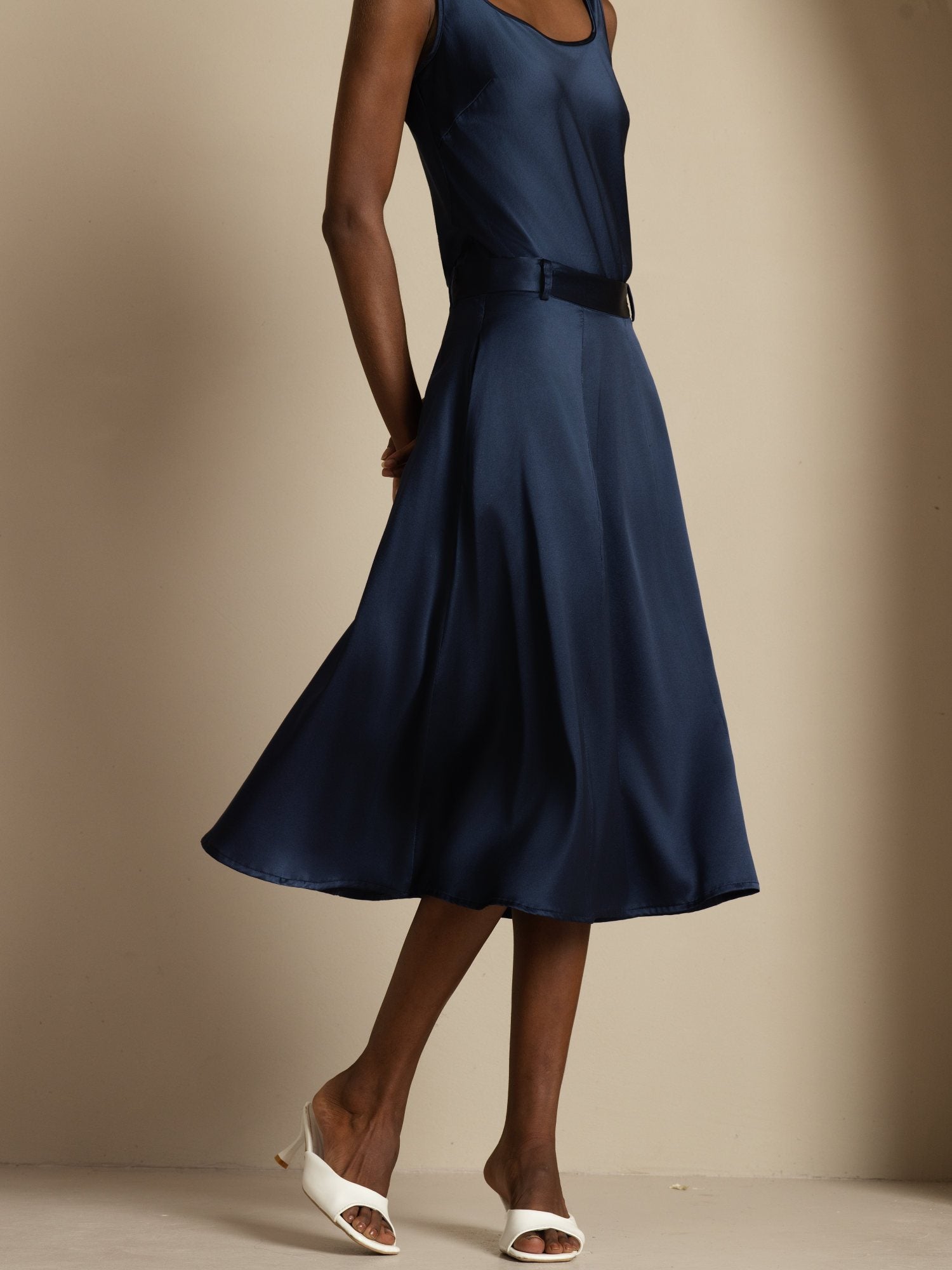 [Donkerblauw] SilkSilky-NL Rok 001