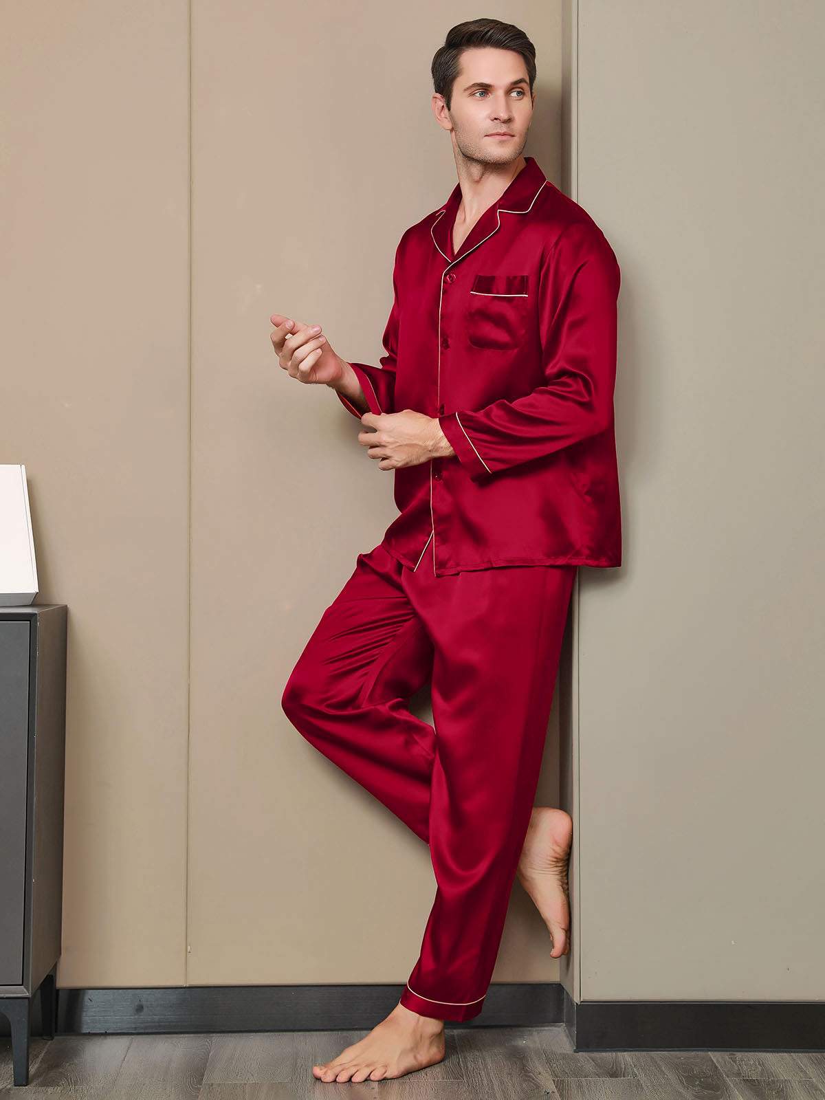 SilkSilky-NL Lange Mouw Revers Heren Pyjama Set Wijn 002