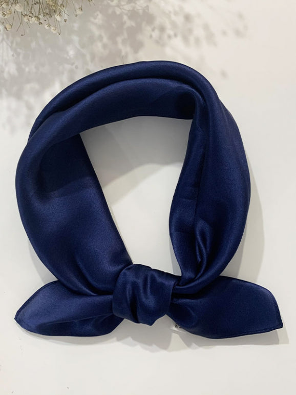 SilkSilky-NL-Pure-Silk-Scarf-Donkerblauw-001