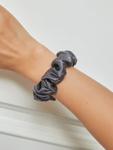 [Donkergrijs] SilkSilky-NL Scrunchie 001