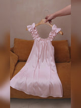 SilkSilky-NL Sleeveless Square Neck Nachthemd video 001