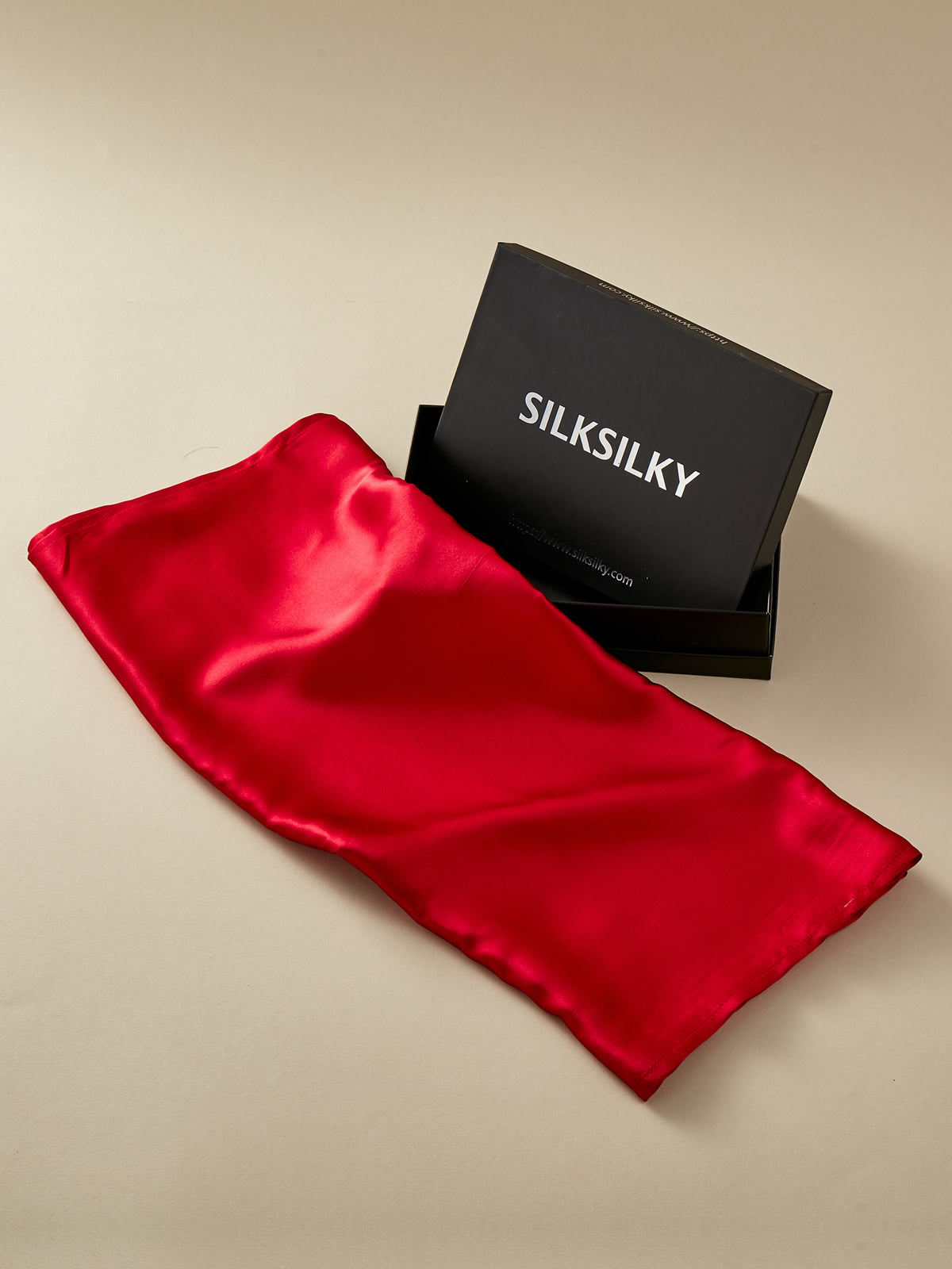 SilkSilky NL Pure Silk Scarf Rode 001